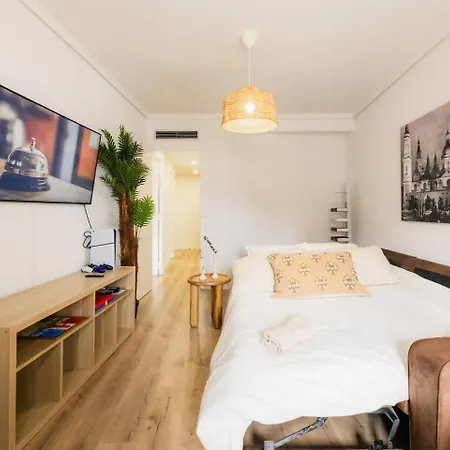 Casa Jesus | Ps5 | Juegos Ninos | Wifi | 6 Pax サラゴサ