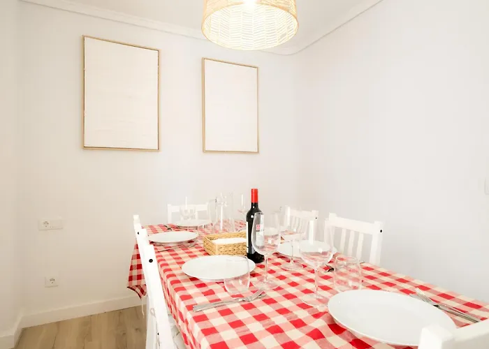 Casa Jesus | Ps5 | Juegos Ninos | Wifi | 6 Pax شقة سرقسطة